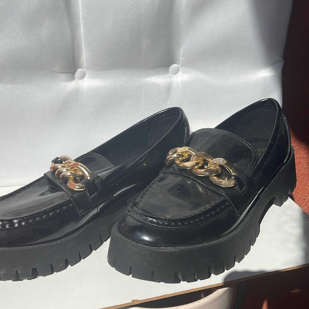 Guess loafers